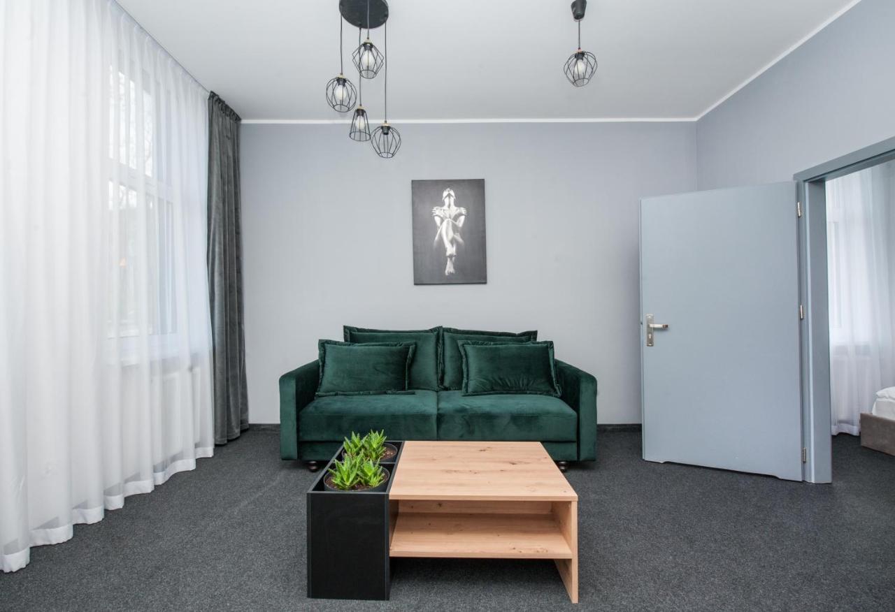 Apartamenty Zabrska 45 Gliwice Bagian luar foto